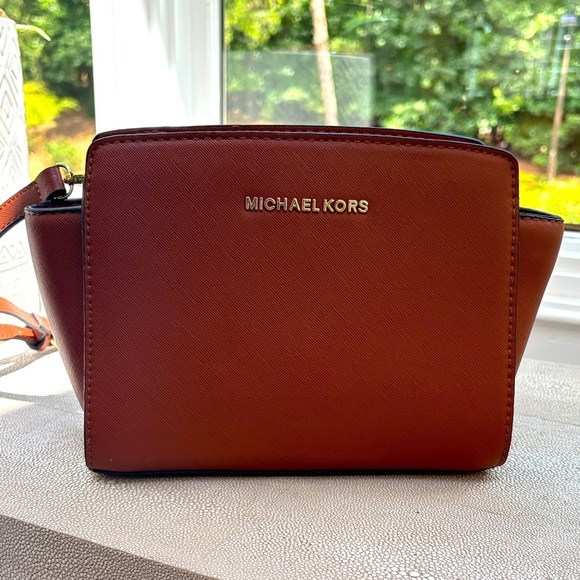 Michael Kris Selma Mini Bag Tan Like New - Picture 2 of 11